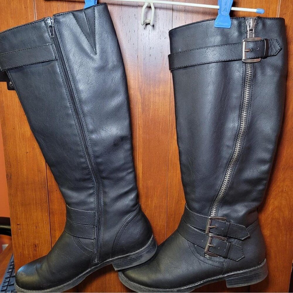 Maurices Women's Black Tall Faux Leather 15" Zip Low Heel Boots 8M - Picture 3 of 9